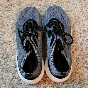 Womens Adidas Alphabounce New Shoes- size 7